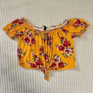 H&M FLORAL CROP TOP